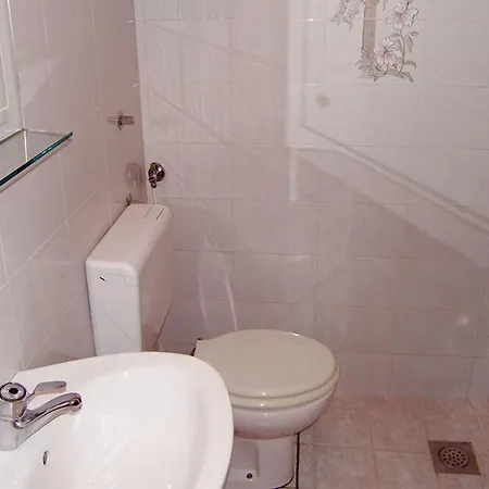 Zulijani Helis B5 * Rabac