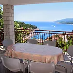 Zulijani Helis B5 Apartman Rabac