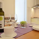 Apartman Zulijani Helis B5 *