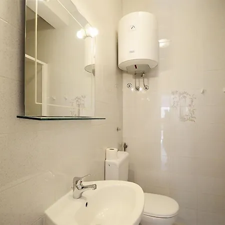 Apartament Zulijani Helis B5 *