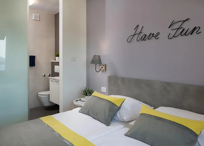 Zulijani Helis B5 * Rabac